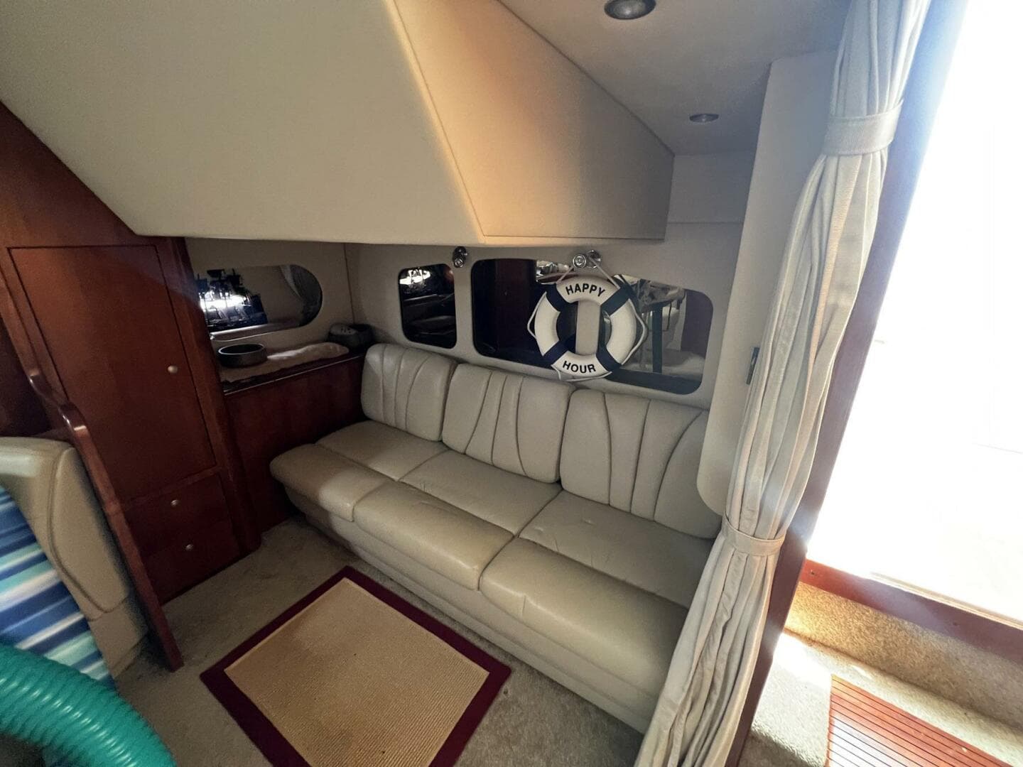 2007 Cruisers Yachts 370 Express — photo 3