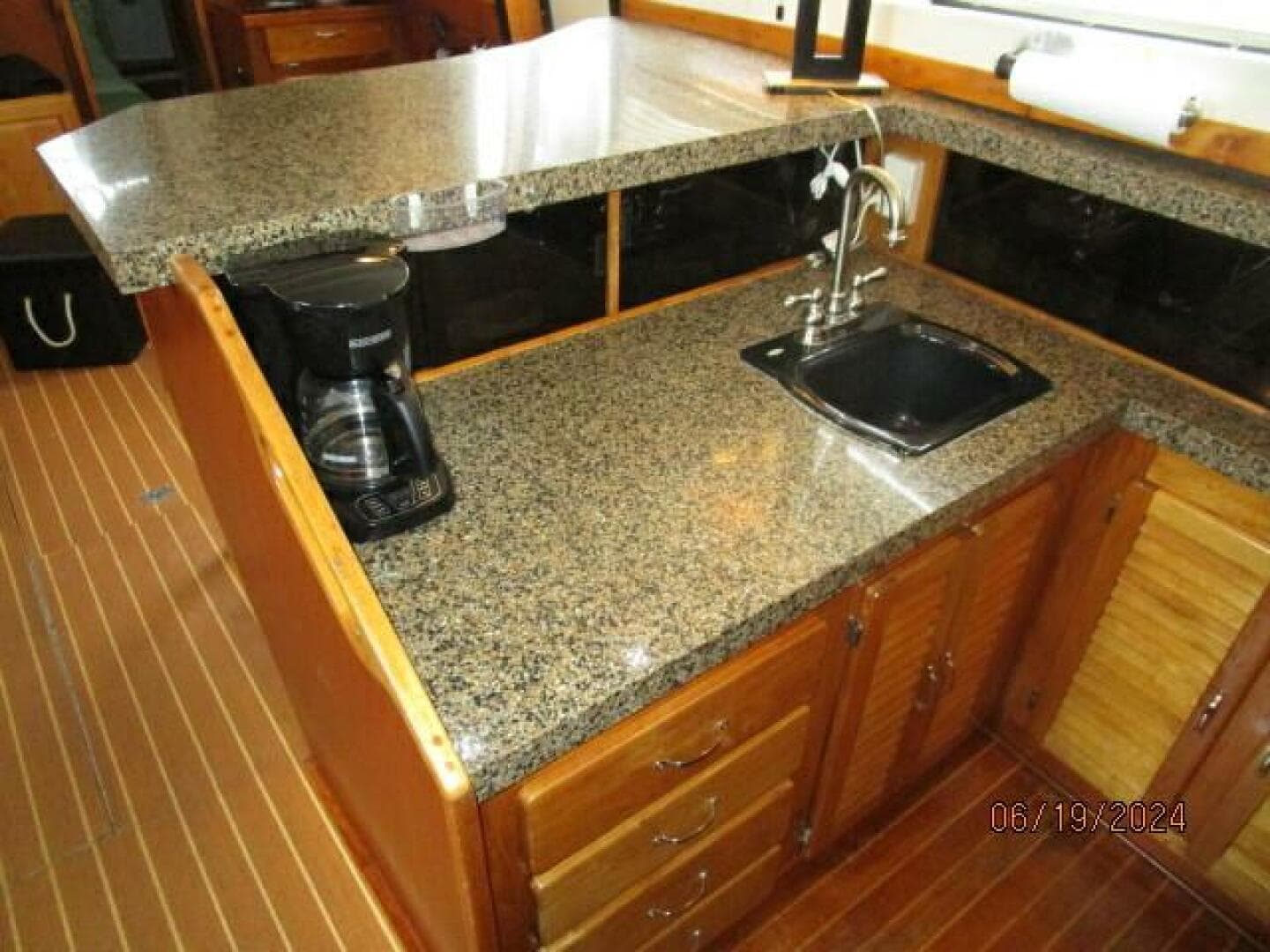 1984 Mainship 40 DC — photo 45