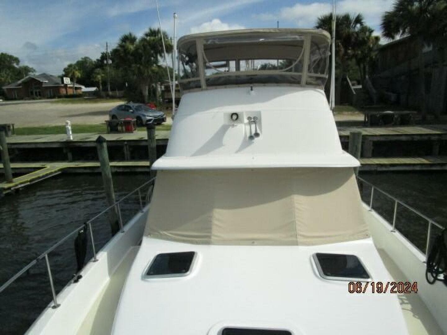 1984 Mainship 40 DC — photo 14
