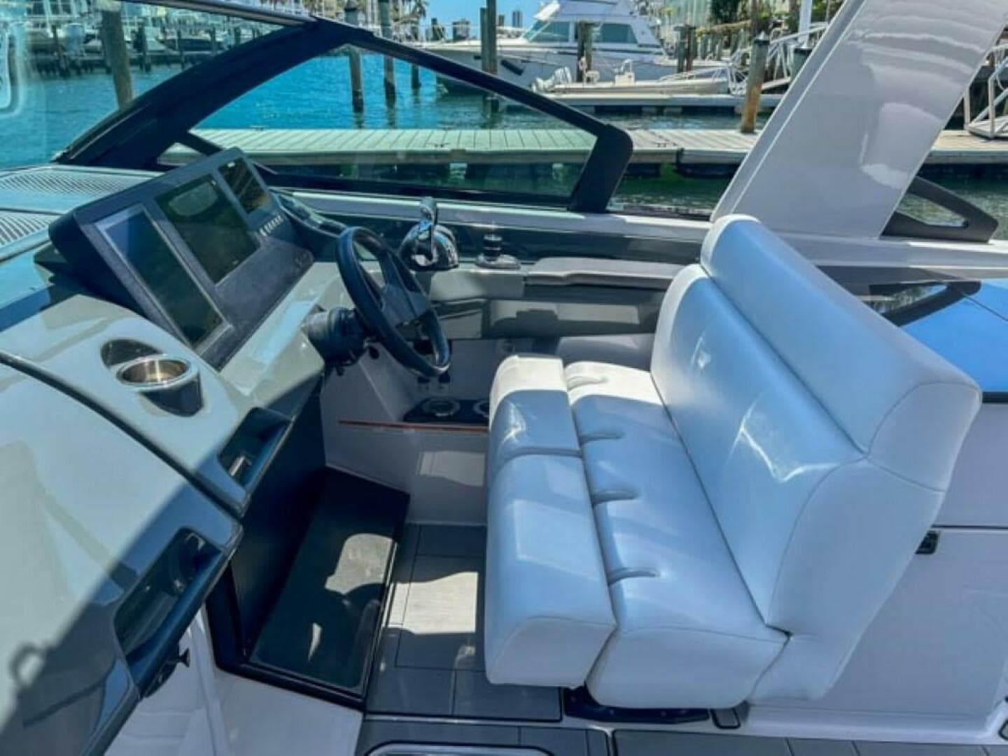 2020 Aviara 32 OB — photo 15