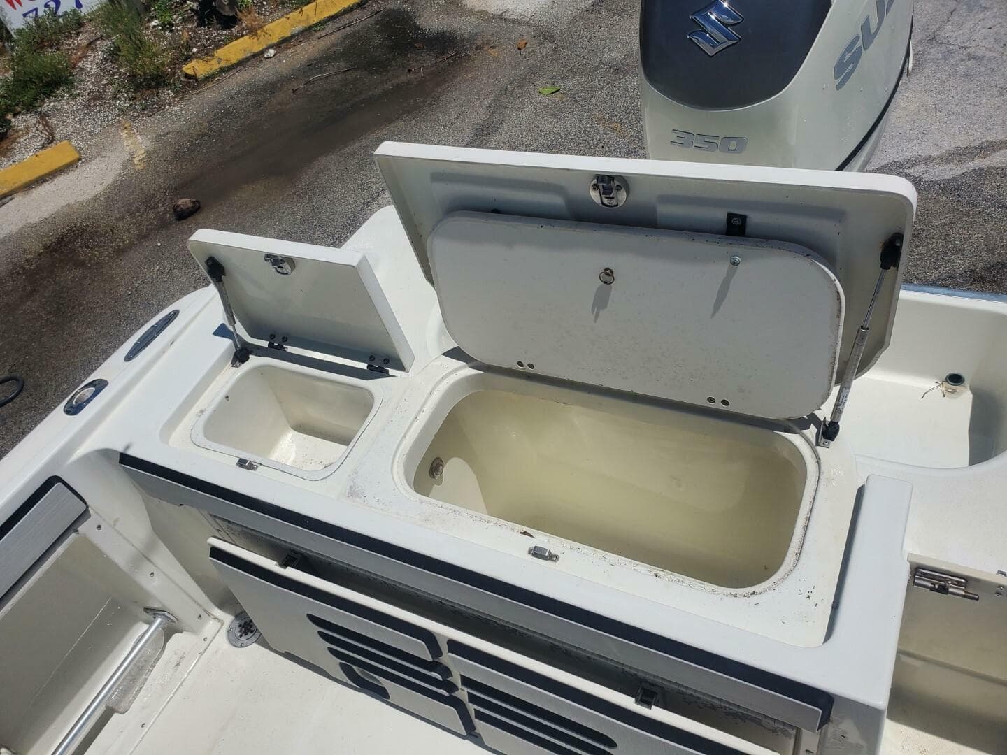 2003 Hydra-Sports 2400 Center Console — photo 13