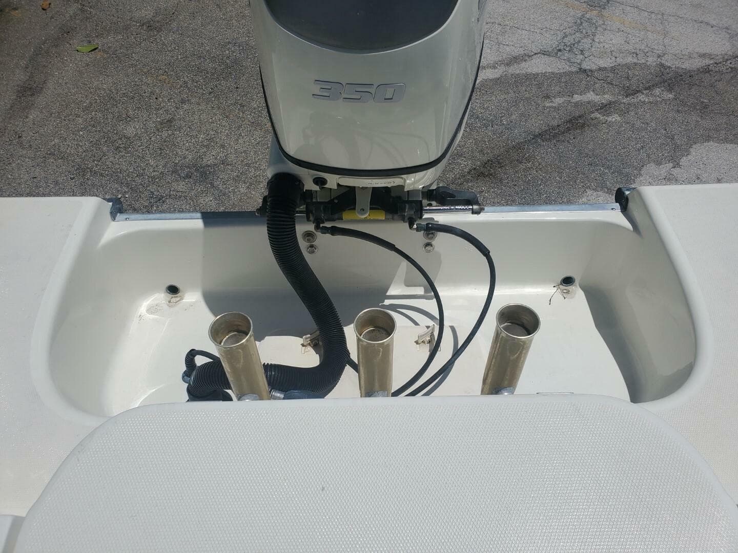 2003 Hydra-Sports 2400 Center Console — photo 14