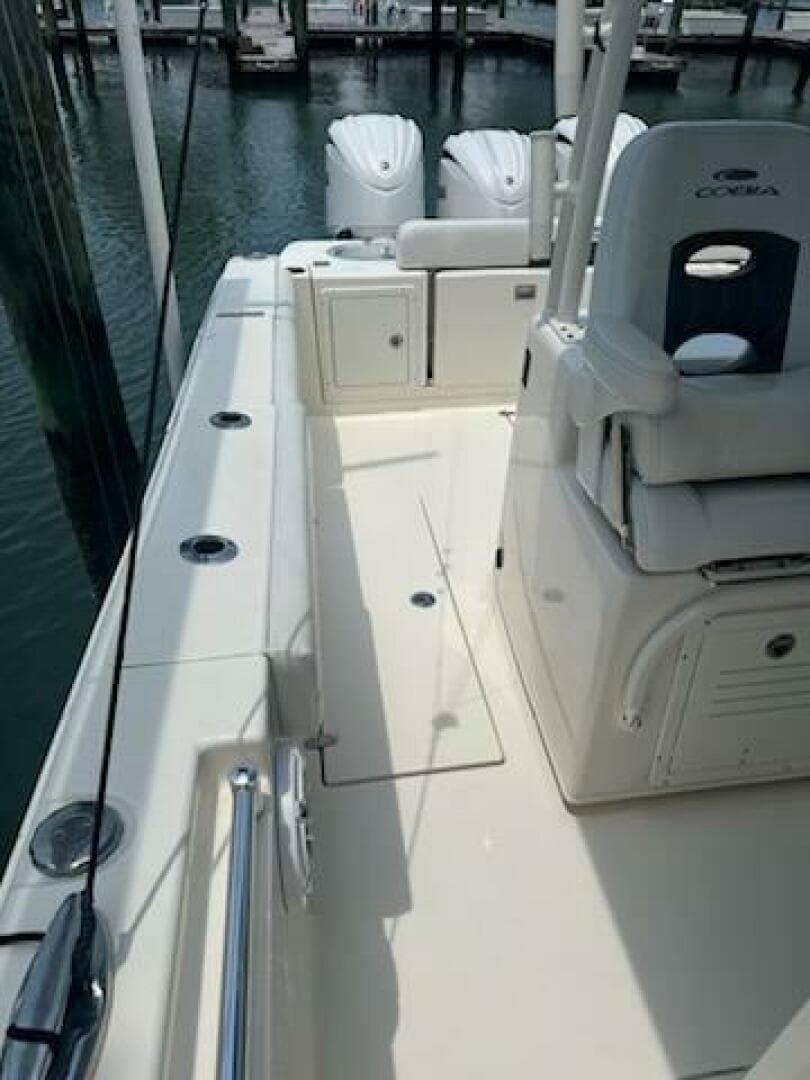 2023 Cobia 350 CC — photo 7