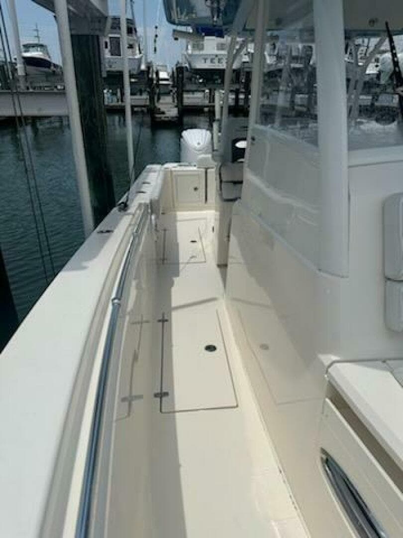 2023 Cobia 350 CC — photo 6