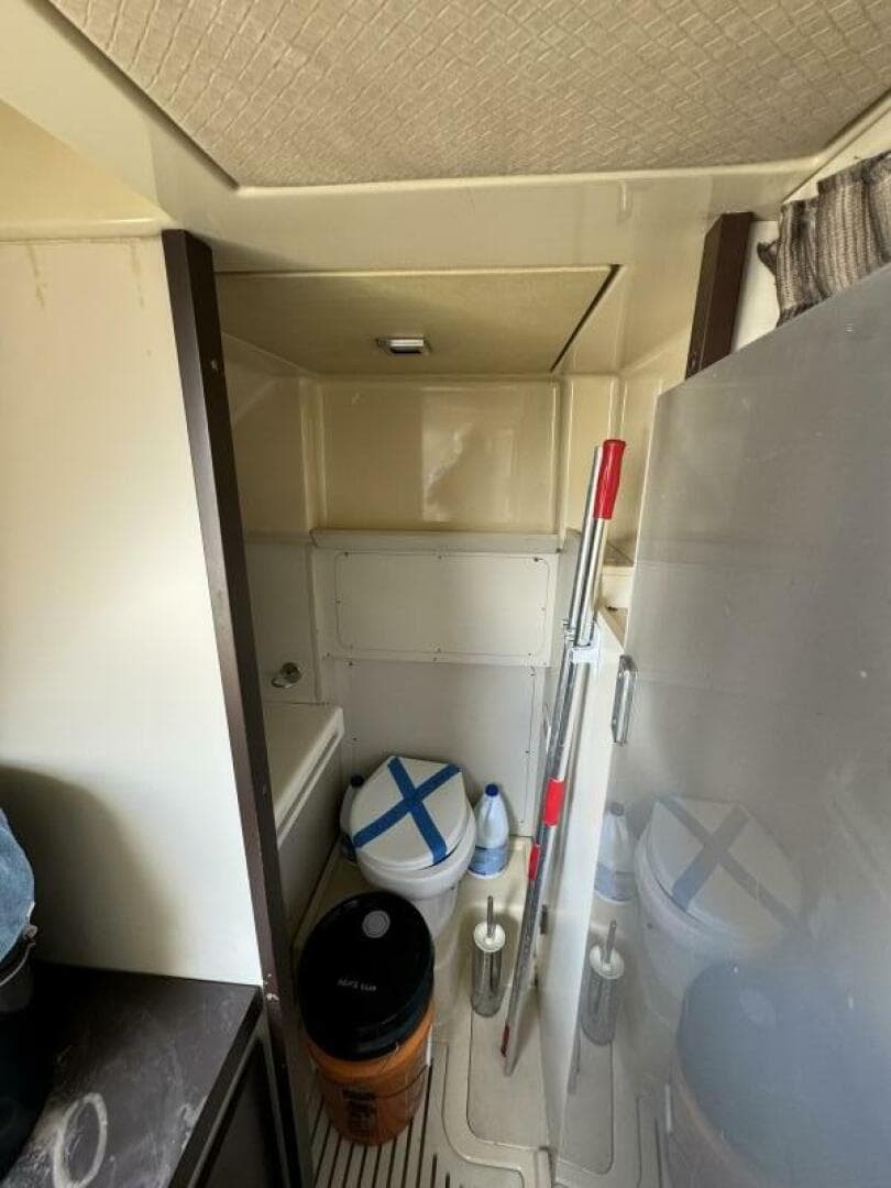 2013 Azimut 64 Flybridge — photo 33