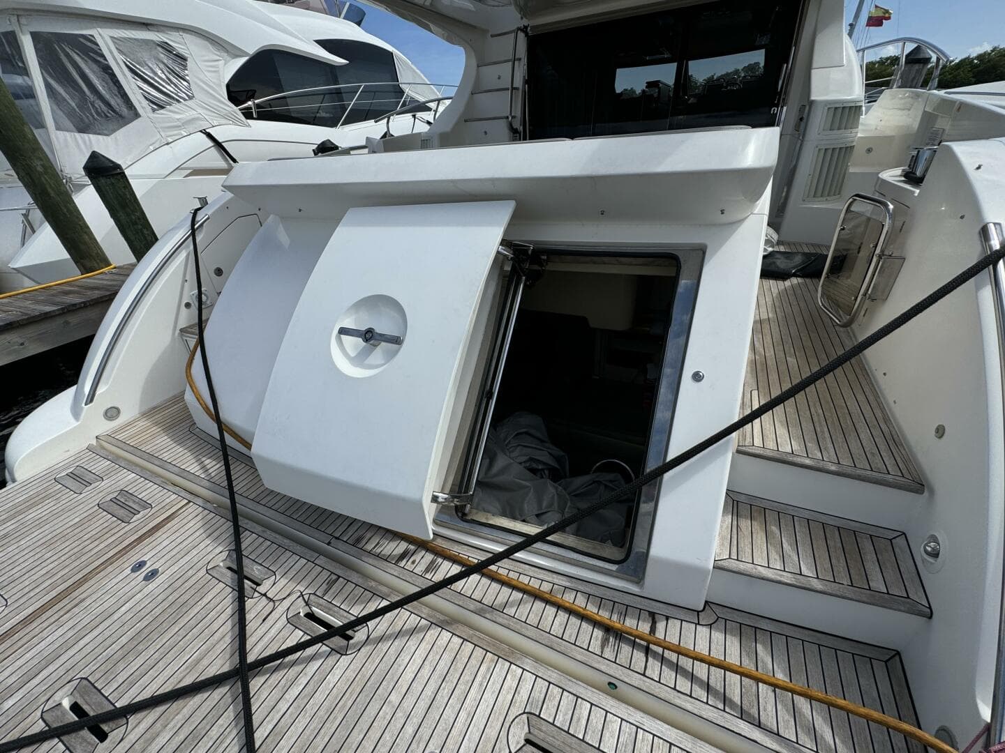 2013 Azimut 64 Flybridge — photo 32