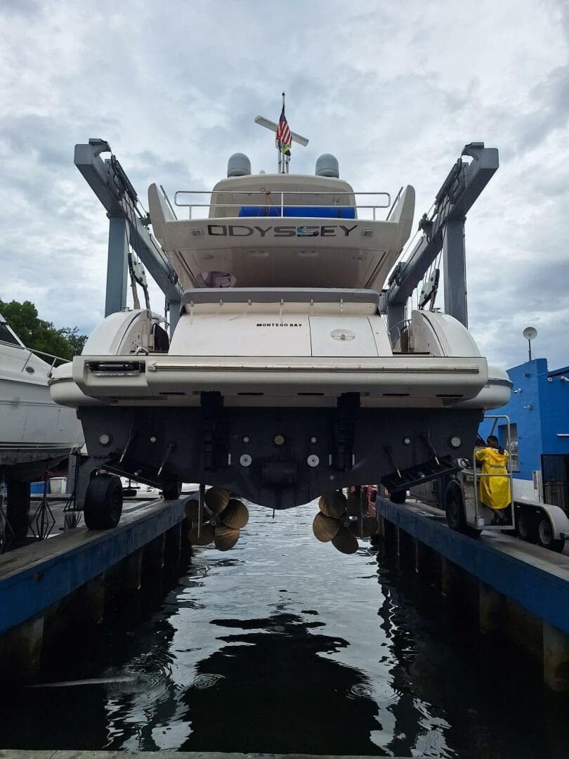 2013 Azimut 64 Flybridge — photo 39