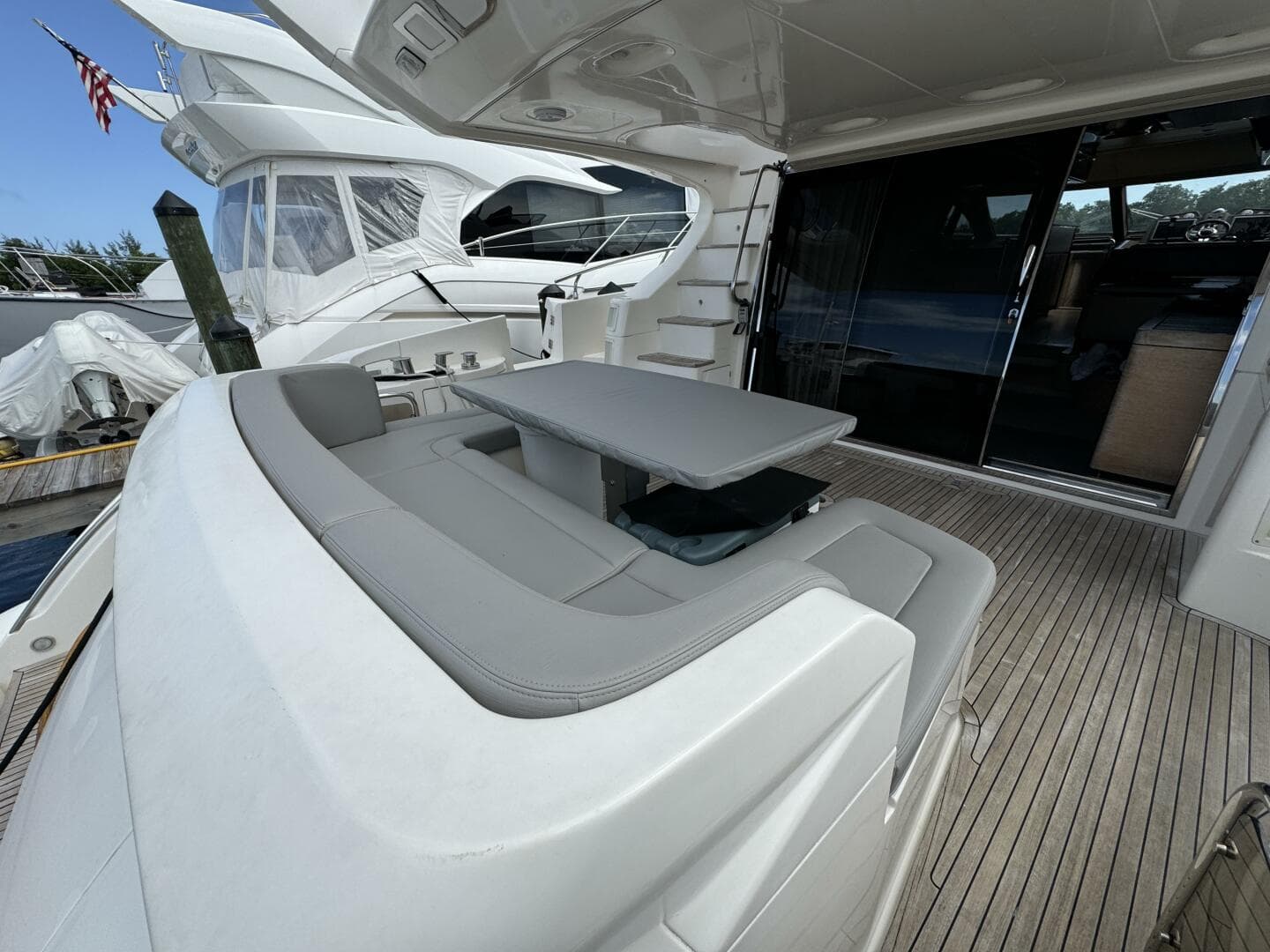 2013 Azimut 64 Flybridge — photo 7