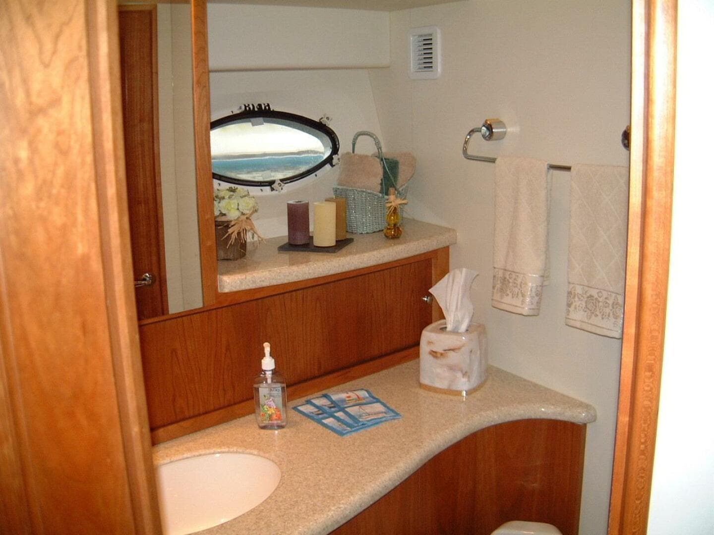 2000 Silverton 42 Convertible — photo 9