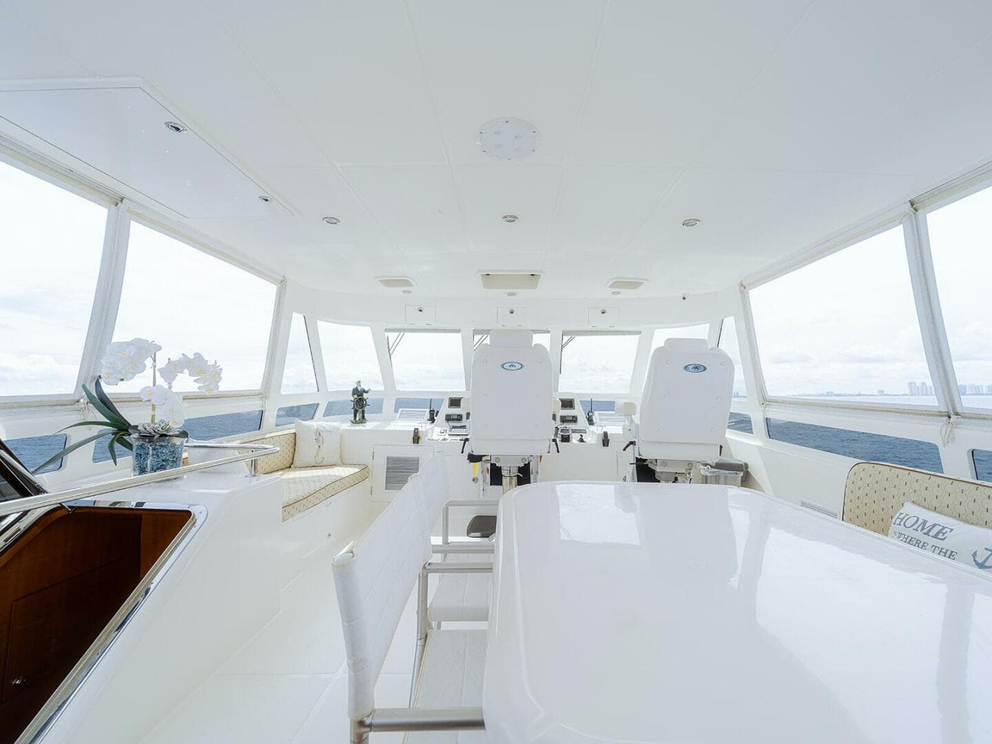 2013 Hampton Motor Yacht — photo 53