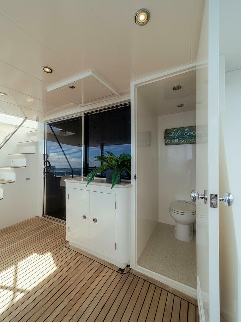 2013 Hampton Motor Yacht — photo 38