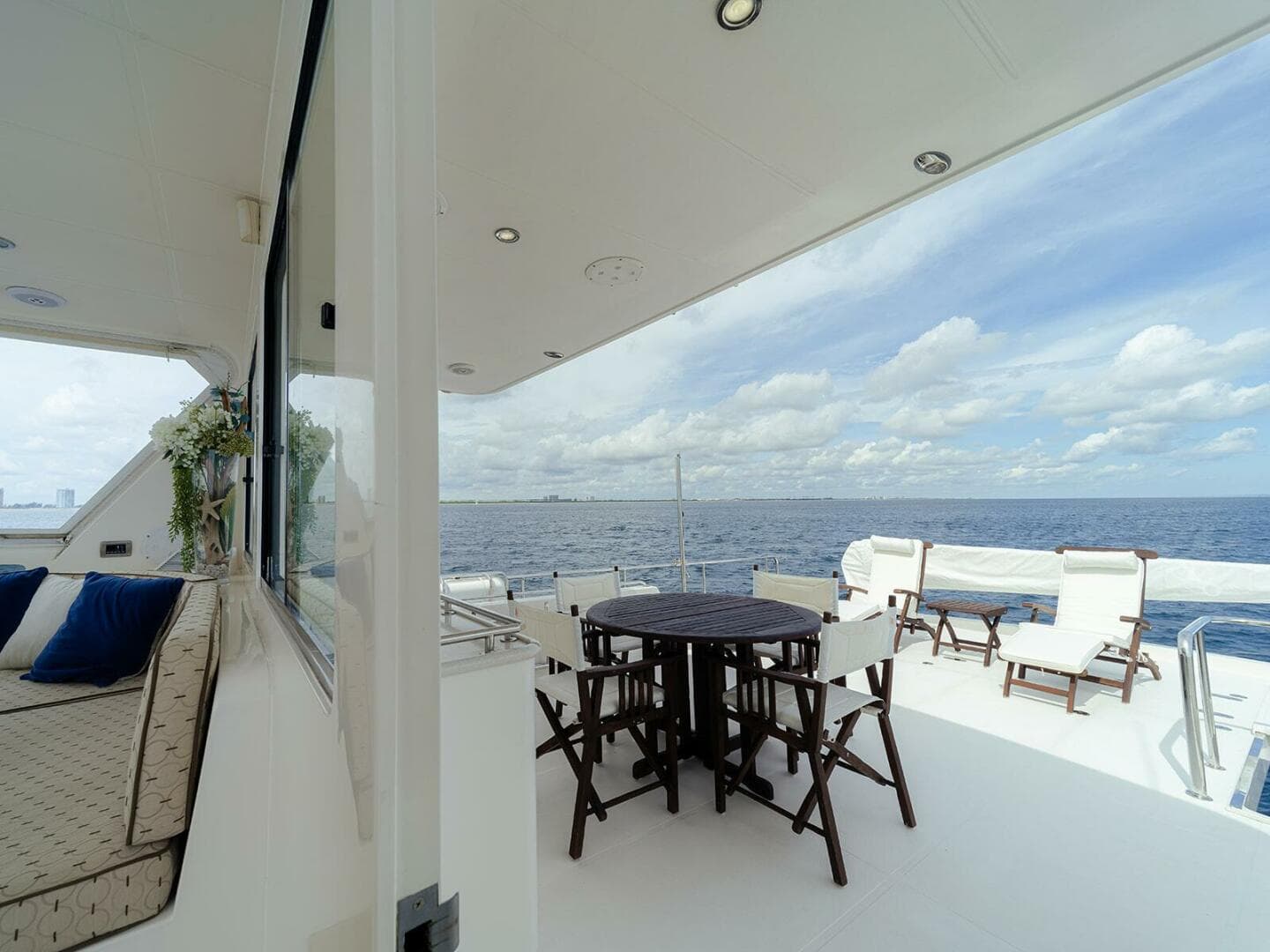 2013 Hampton Motor Yacht — photo 51