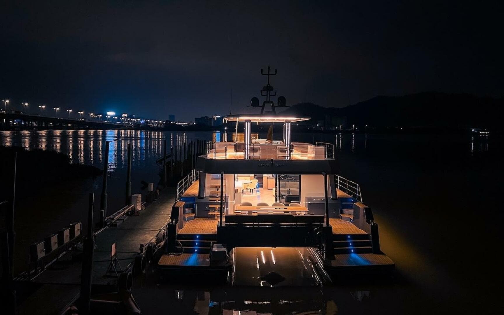 2026 Diamond Yachts Ef 56 Power Catamaran — photo 30