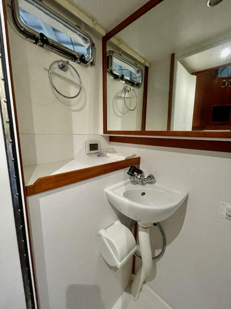 2016 Sabre 48 Salon Express — photo 57