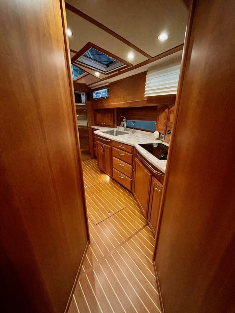 2016 Sabre 48 Salon Express — photo 36