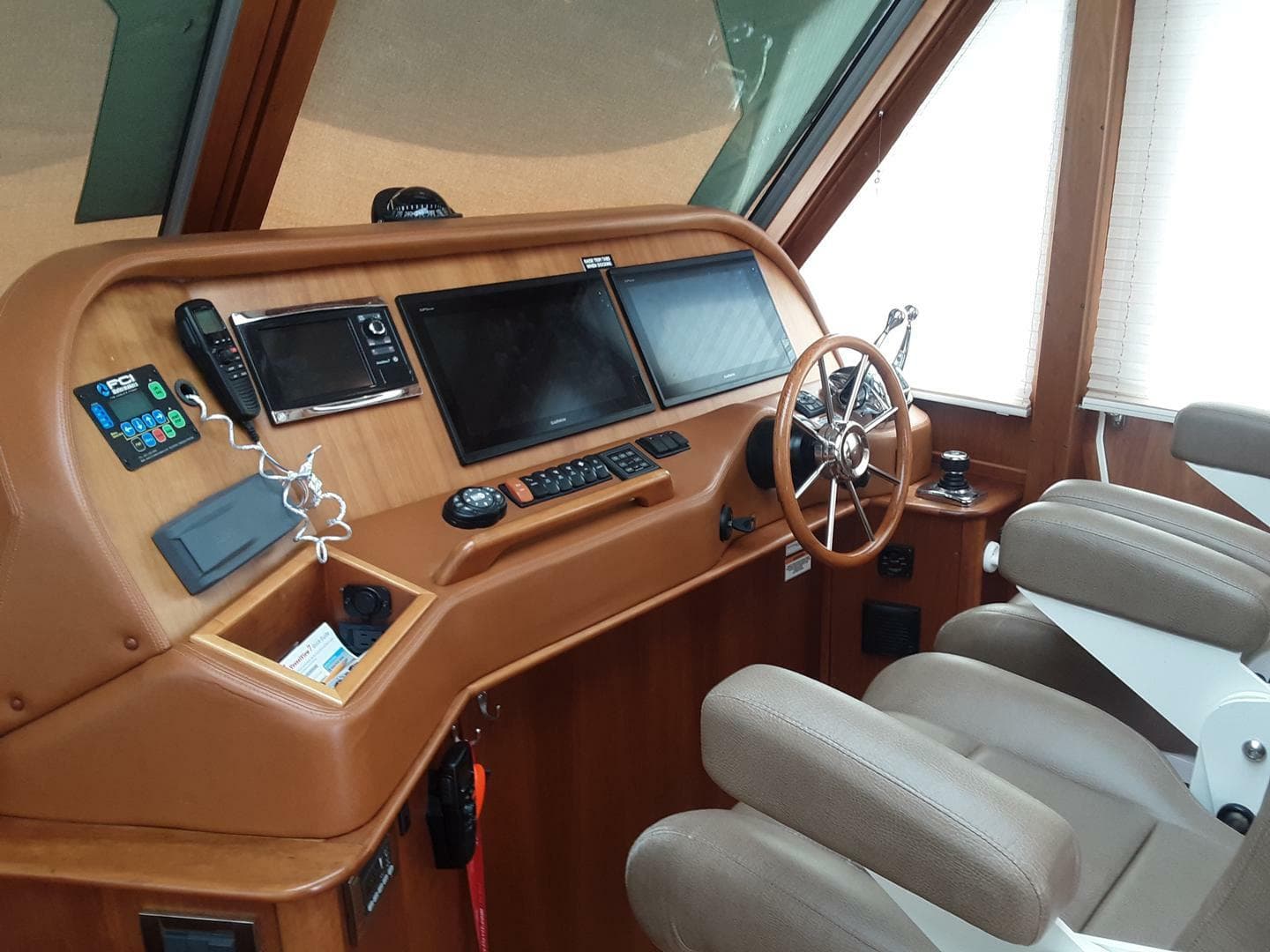 2016 Sabre 48 Salon Express — photo 15