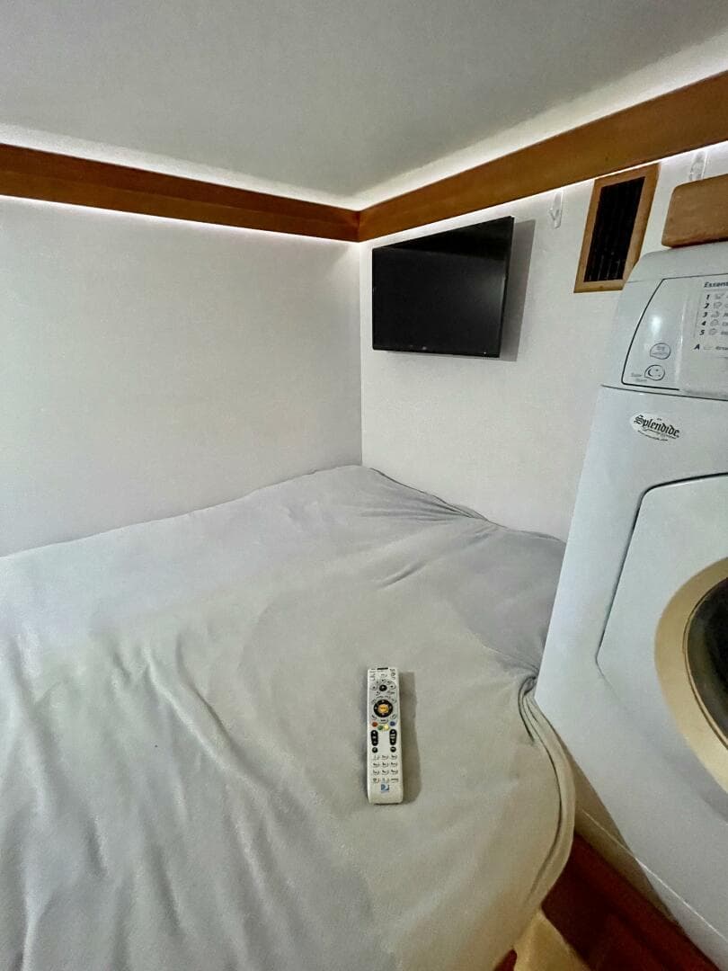 2016 Sabre 48 Salon Express — photo 54