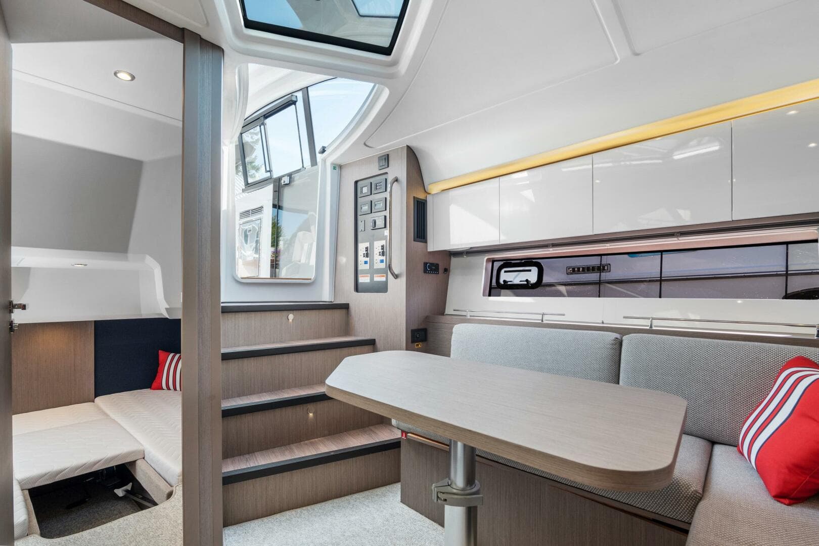 2022 Beneteau Gran Turismo — photo 24