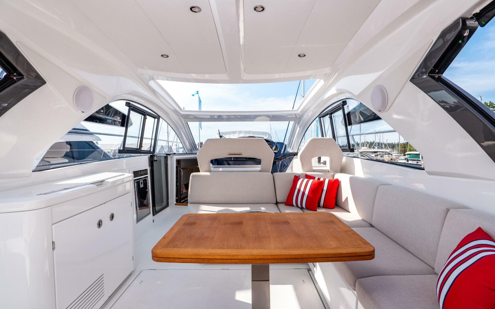 2022 Beneteau Gran Turismo — photo 15