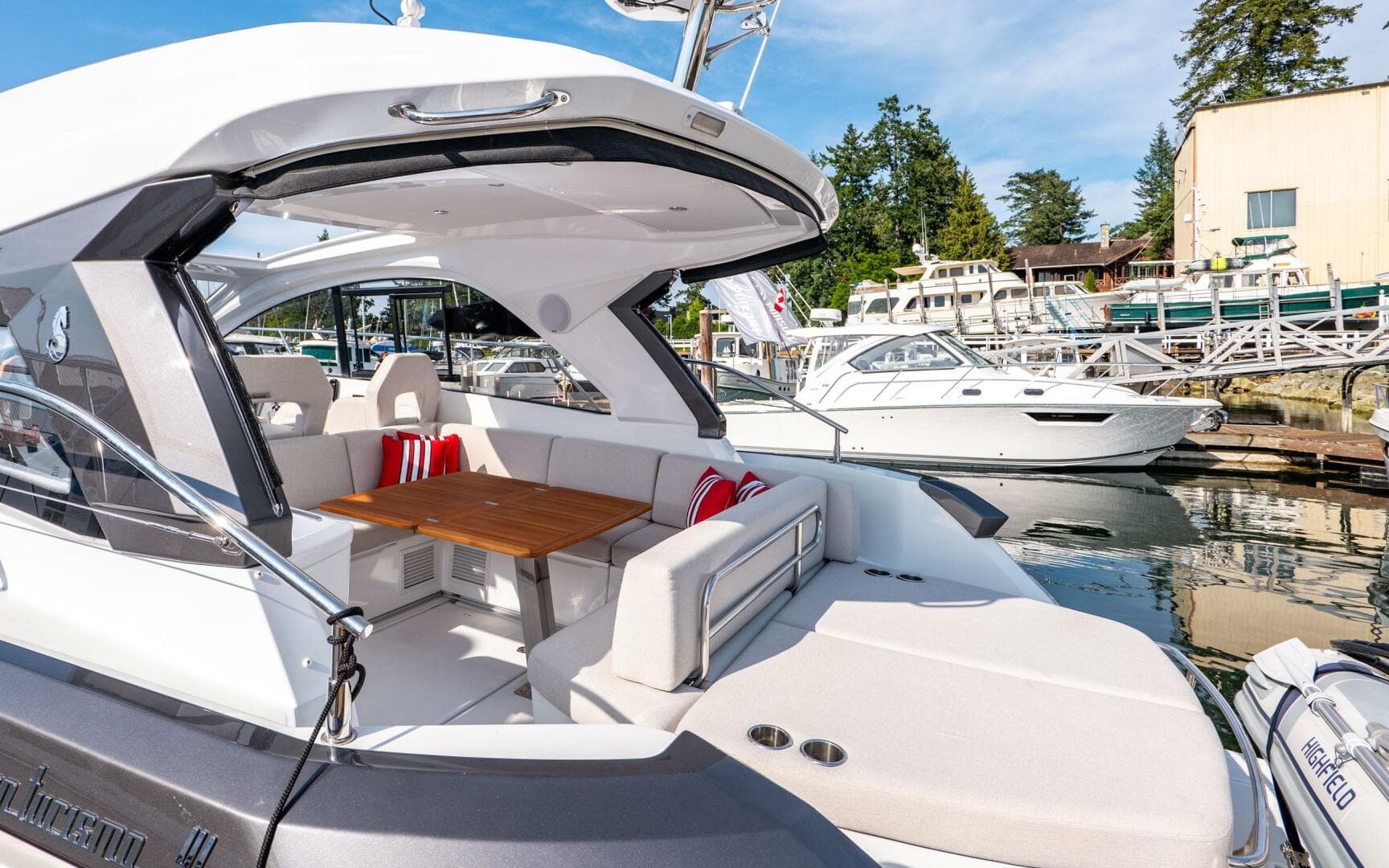 2022 Beneteau Gran Turismo — photo 17