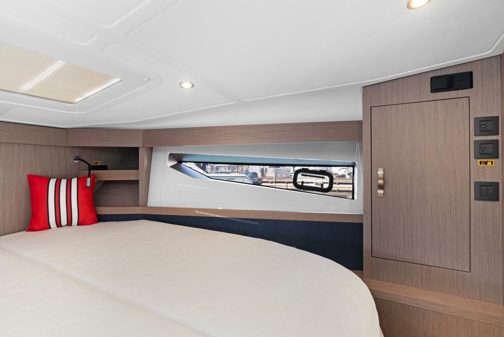 2022 Beneteau Gran Turismo — photo 30