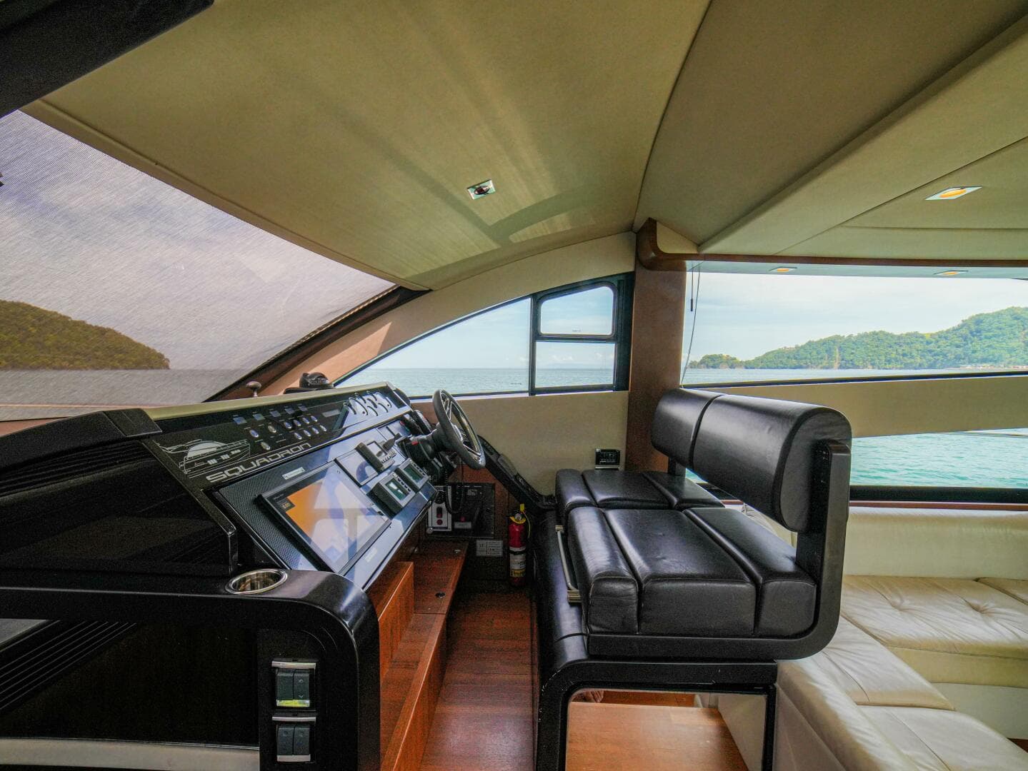 2014 Fairline 50 — photo 23