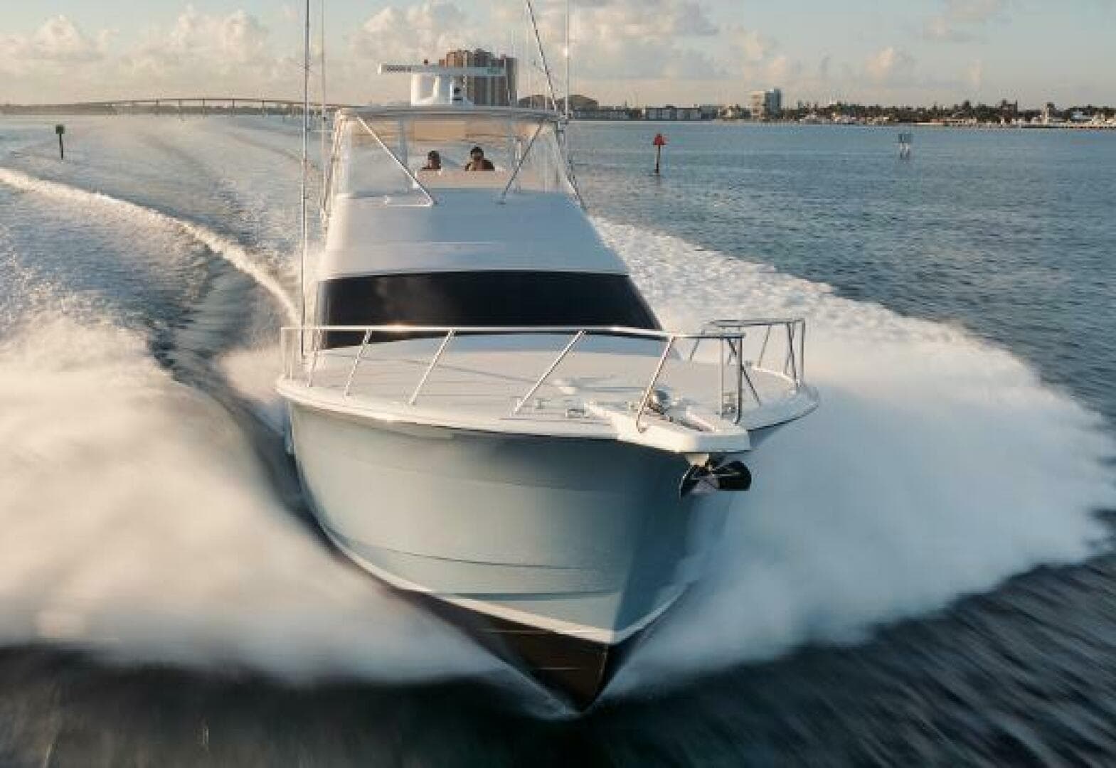 2018 Hatteras GT 54 — photo 38