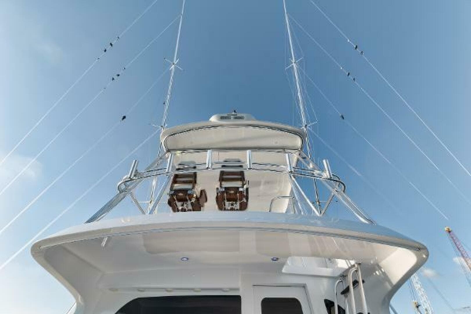 2018 Hatteras GT 54 — photo 20