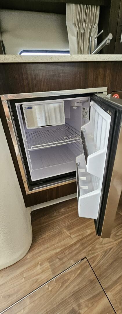 2018 Regal 33 Xo Express Cruiser Outboard — photo 24