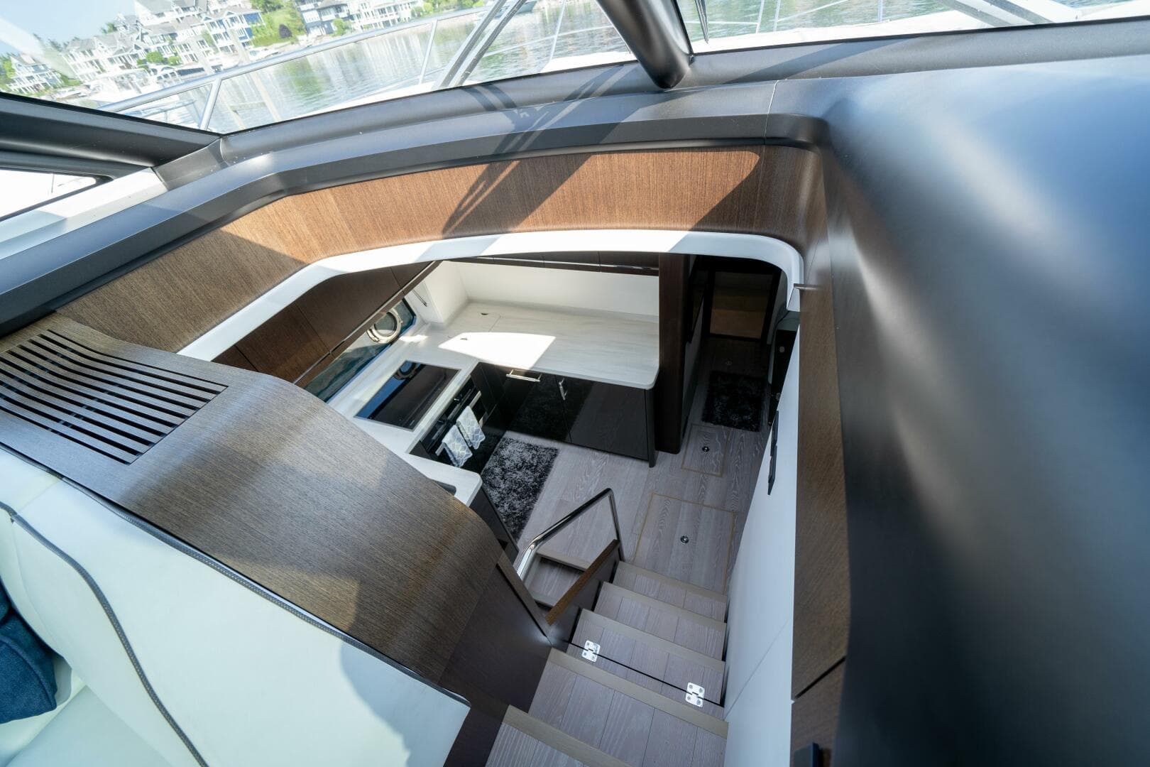 2022 Sunseeker 60 Predator Evo — photo 23