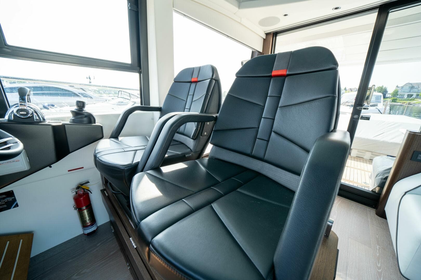 2022 Sunseeker 60 Predator Evo — photo 21