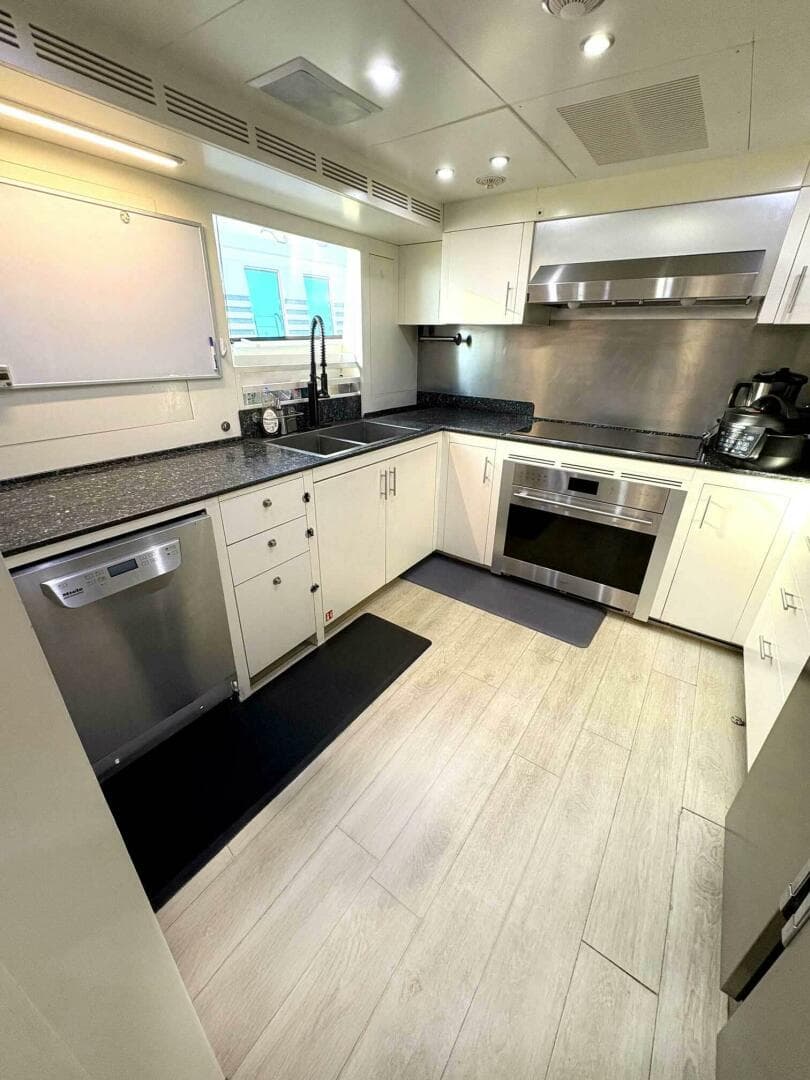 2013 Benetti Classic — photo 11