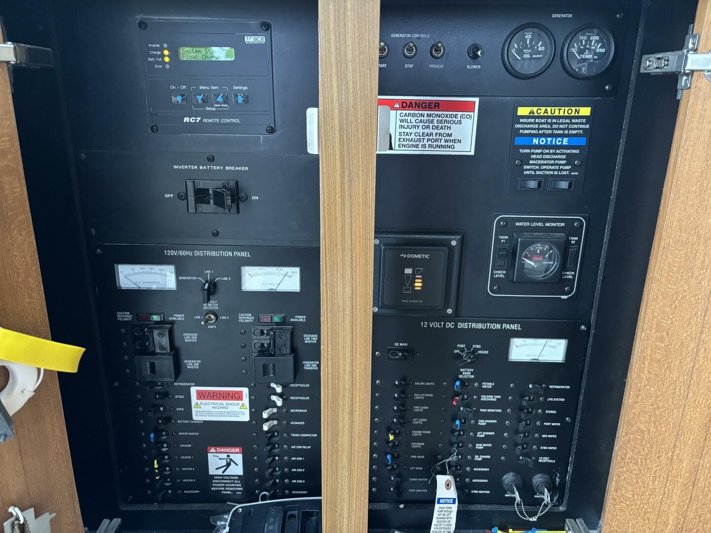 2000 Bayliner 3788 Command Bridge — photo 9