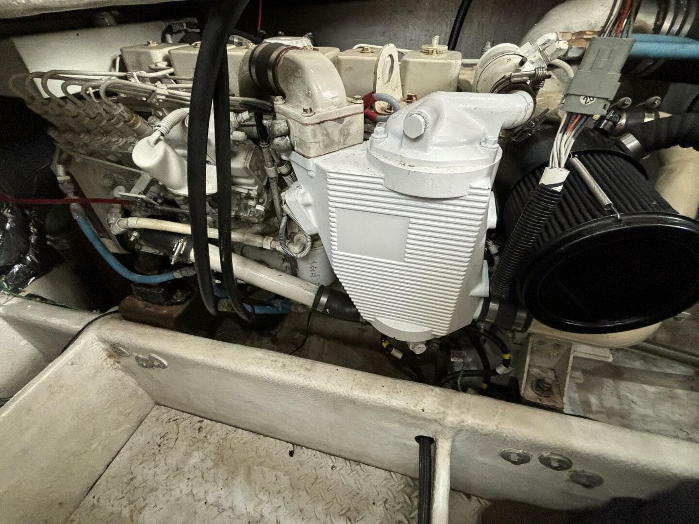 2000 Bayliner 3788 Command Bridge — photo 26