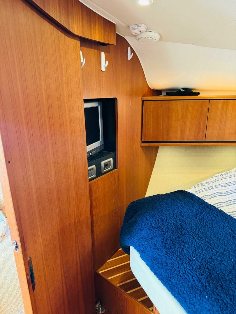 2007 Tiara Yachts 3900 Sovran — photo 18