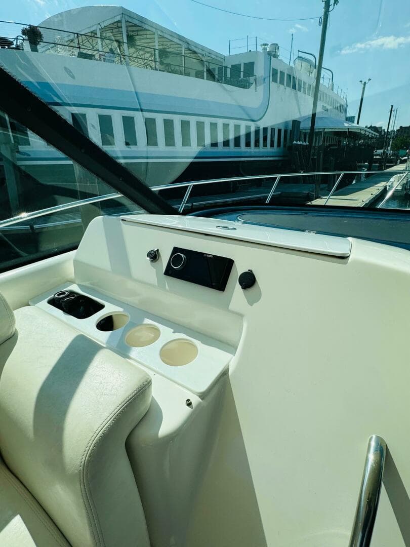 2007 Tiara Yachts 3900 Sovran — photo 6