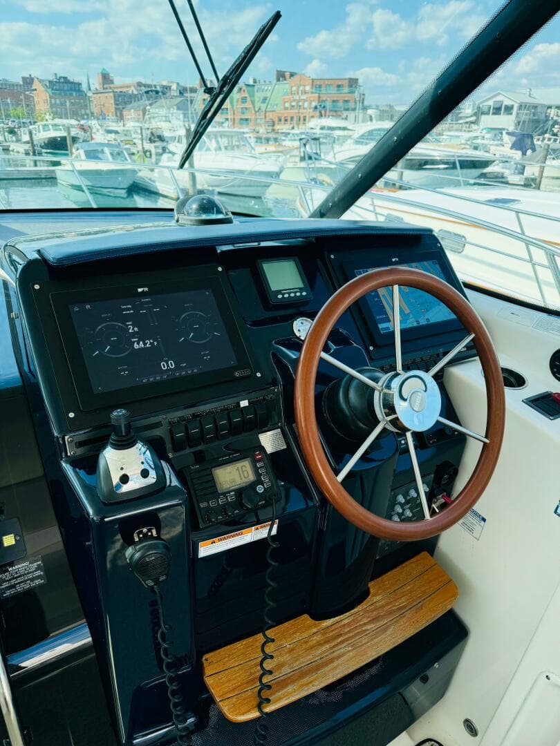 2007 Tiara Yachts 3900 Sovran — photo 8