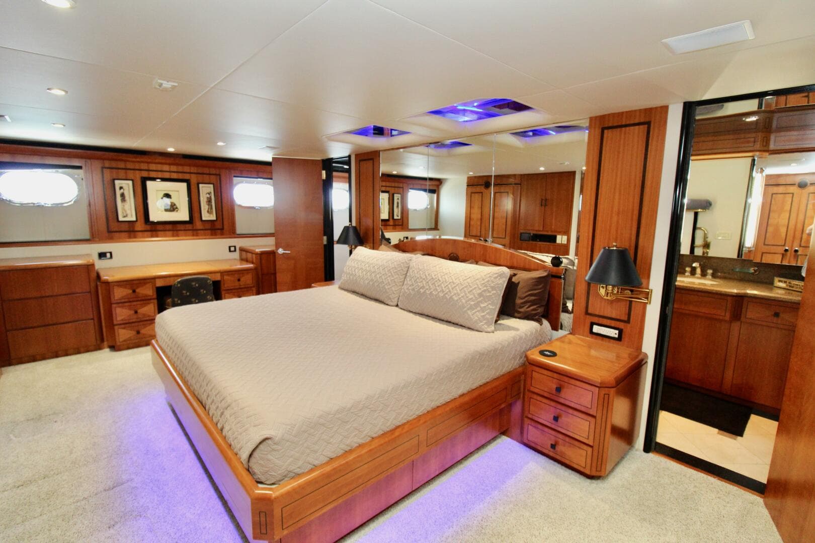 2002 Cheoy Lee Global Series Long — photo 12