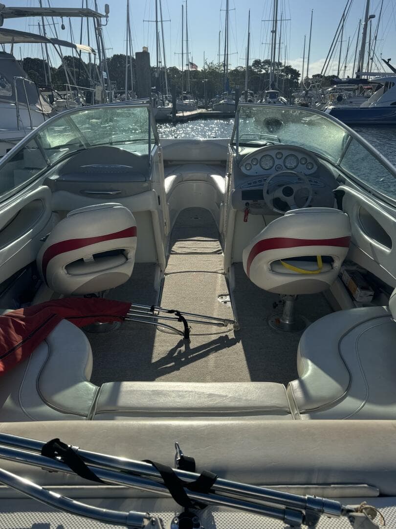 2004 Maxum 2400 SCR — photo 18