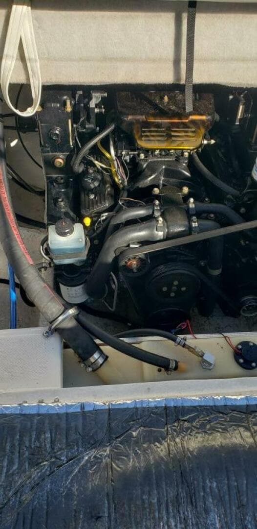 2004 Maxum 2400 SCR — photo 12