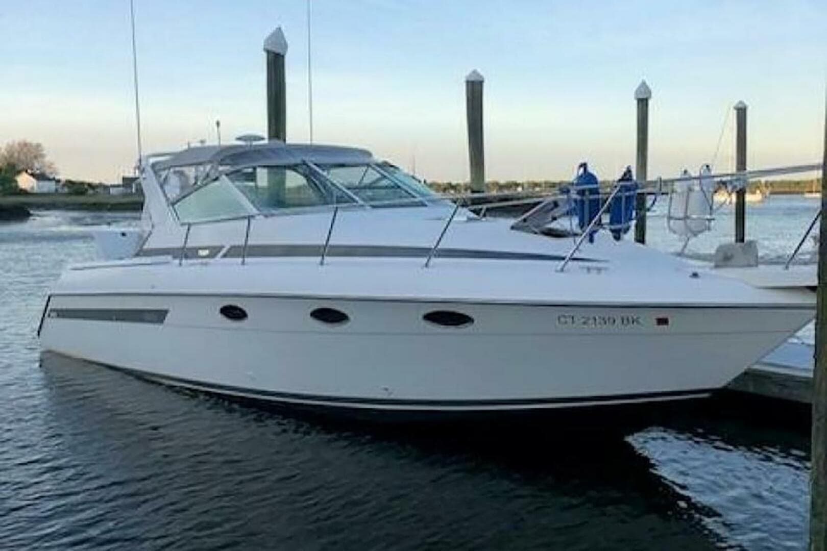 1992 Tiara Sport — photo 1