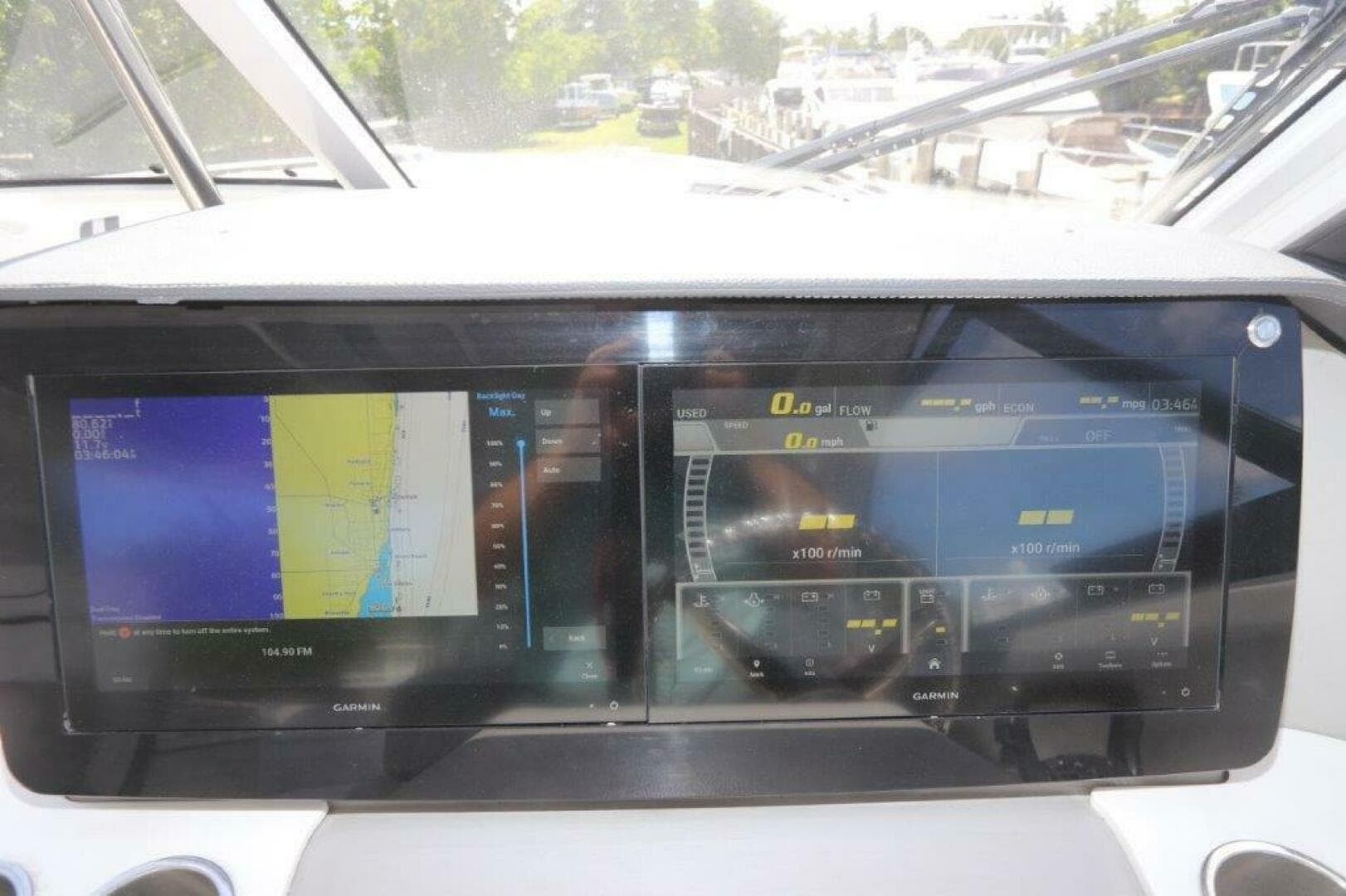 2022 Regal LX 36 — photo 10