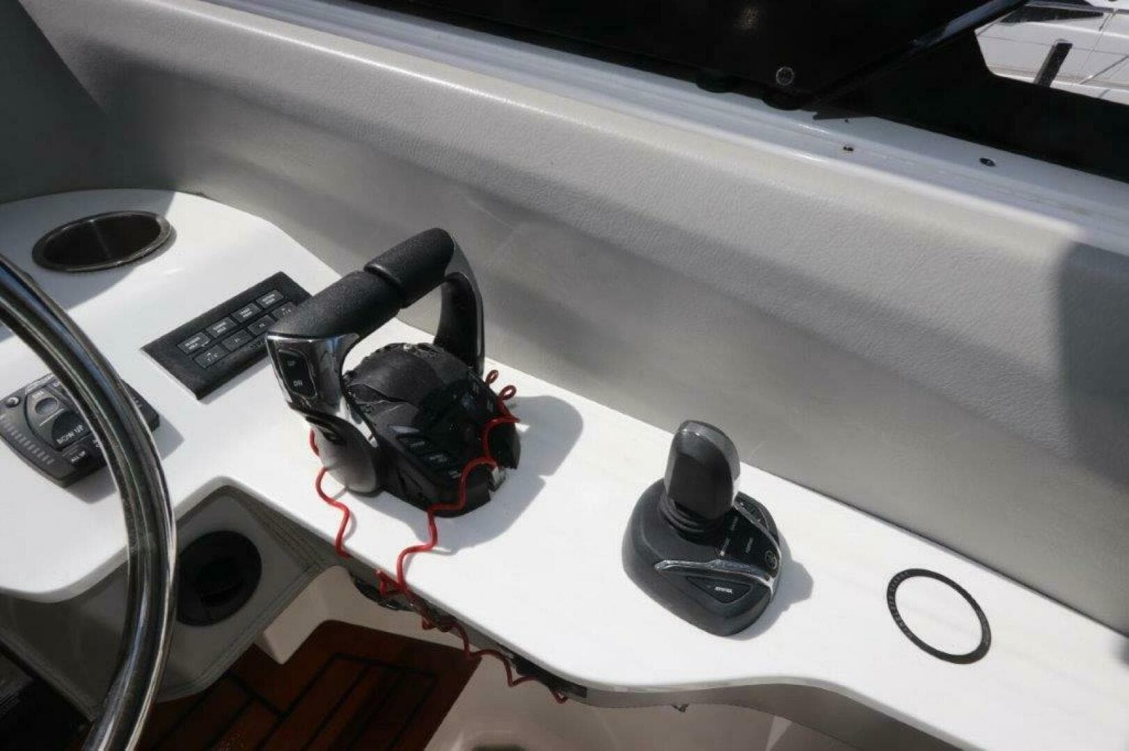 2022 Regal LX 36 — photo 12