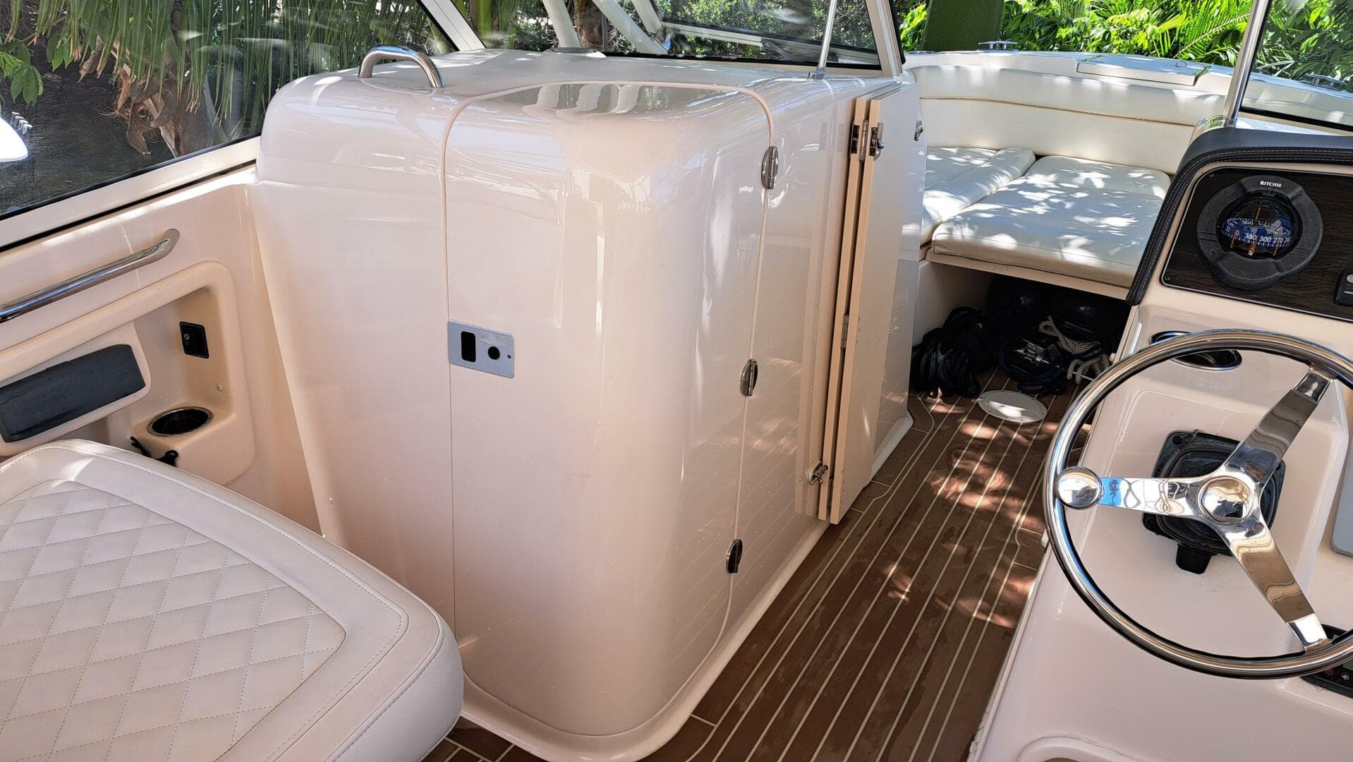 2018 Grady-White Freedom 285 — photo 21