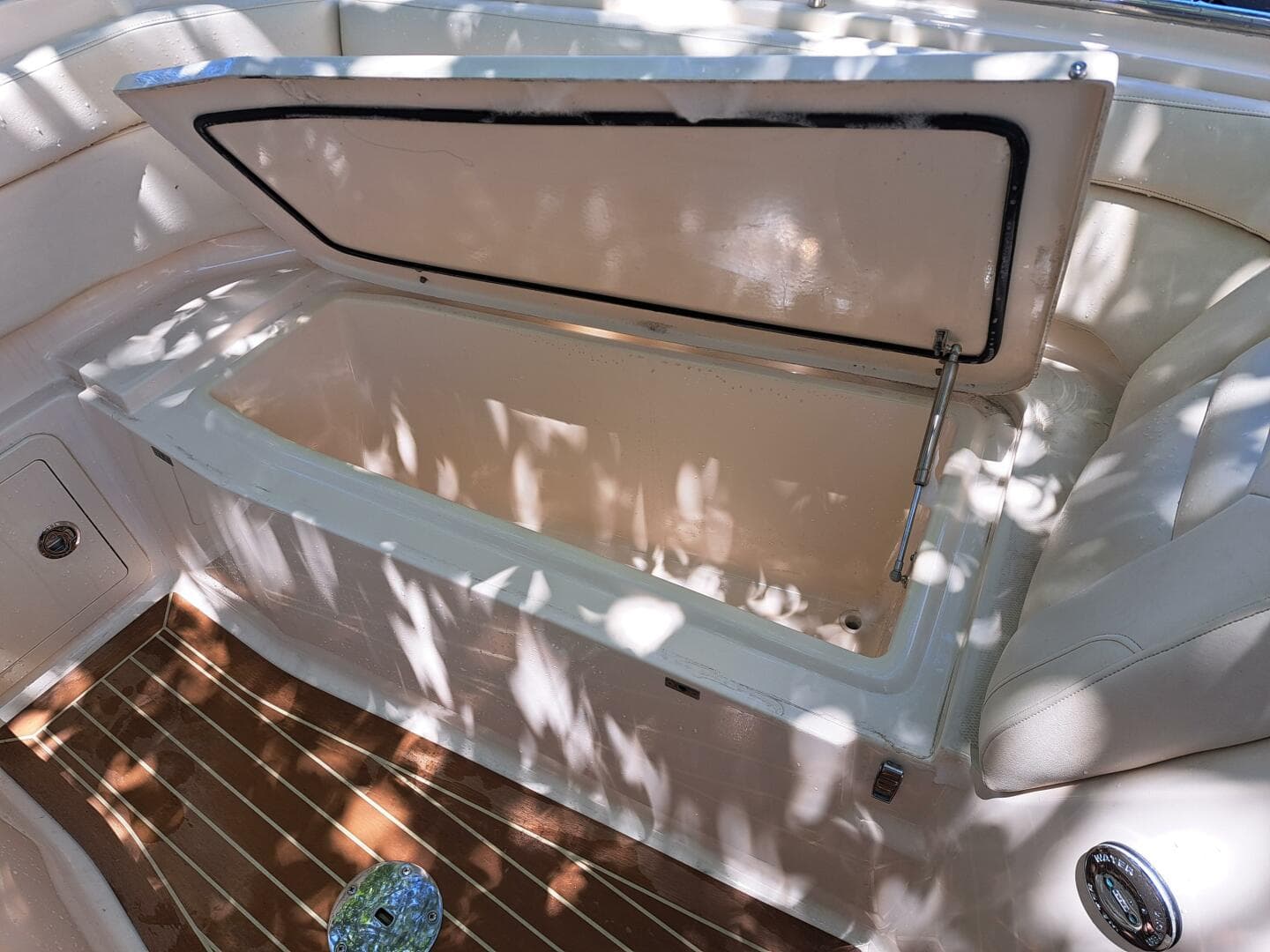 2018 Grady-White Freedom 285 — photo 11