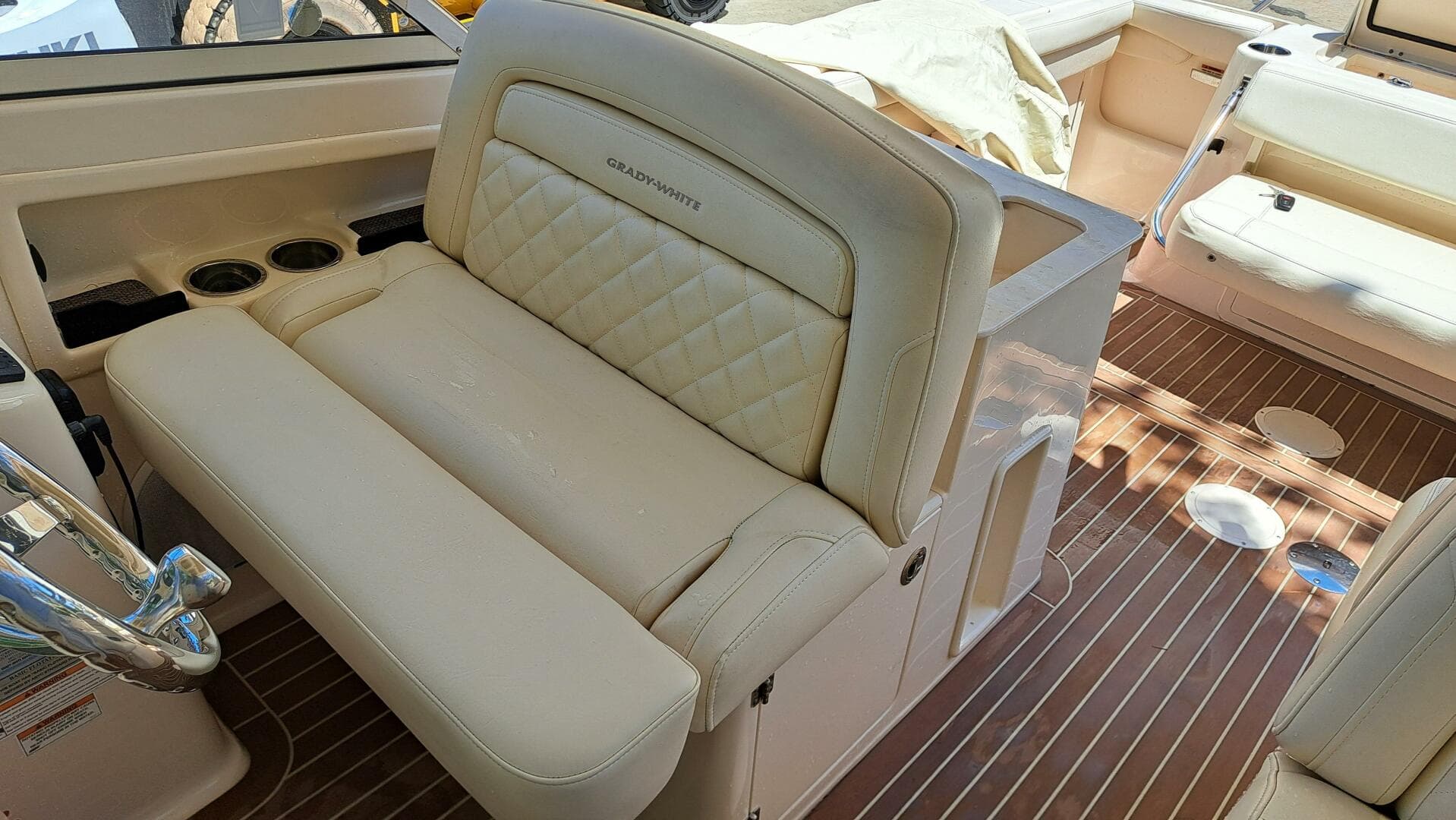 2018 Grady-White Freedom 285 — photo 19