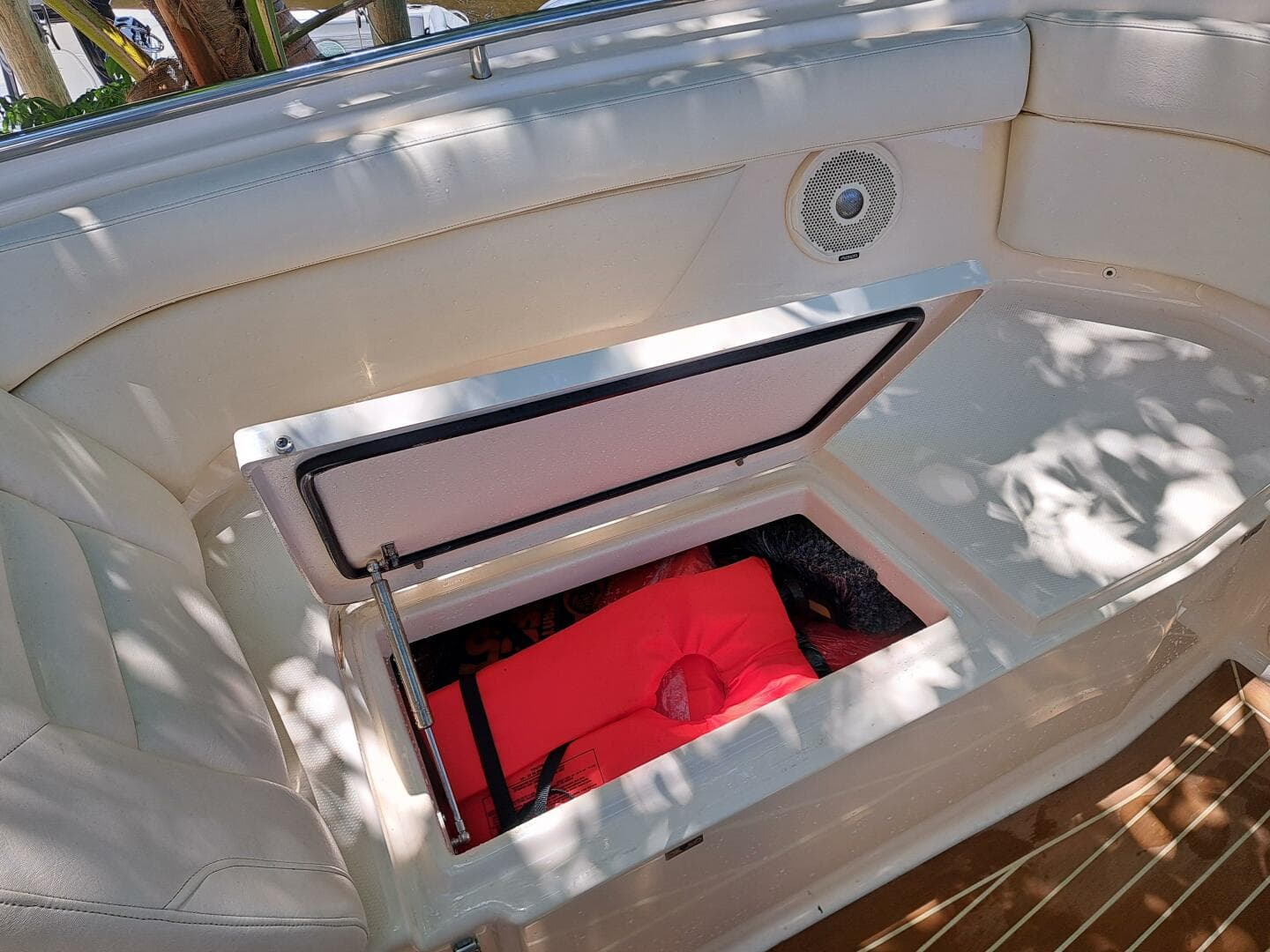 2018 Grady-White Freedom 285 — photo 12