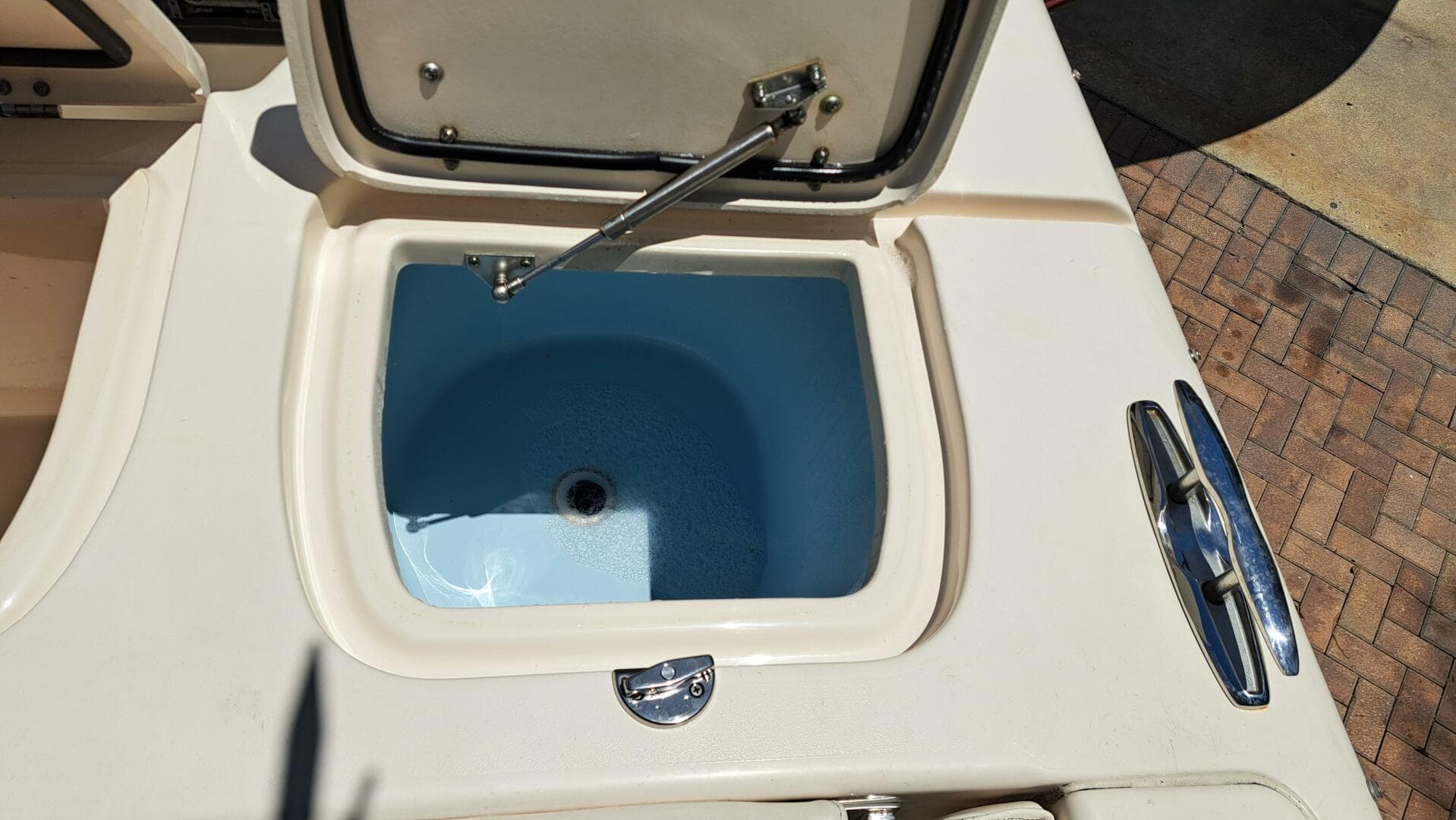 2018 Grady-White Freedom 285 — photo 34