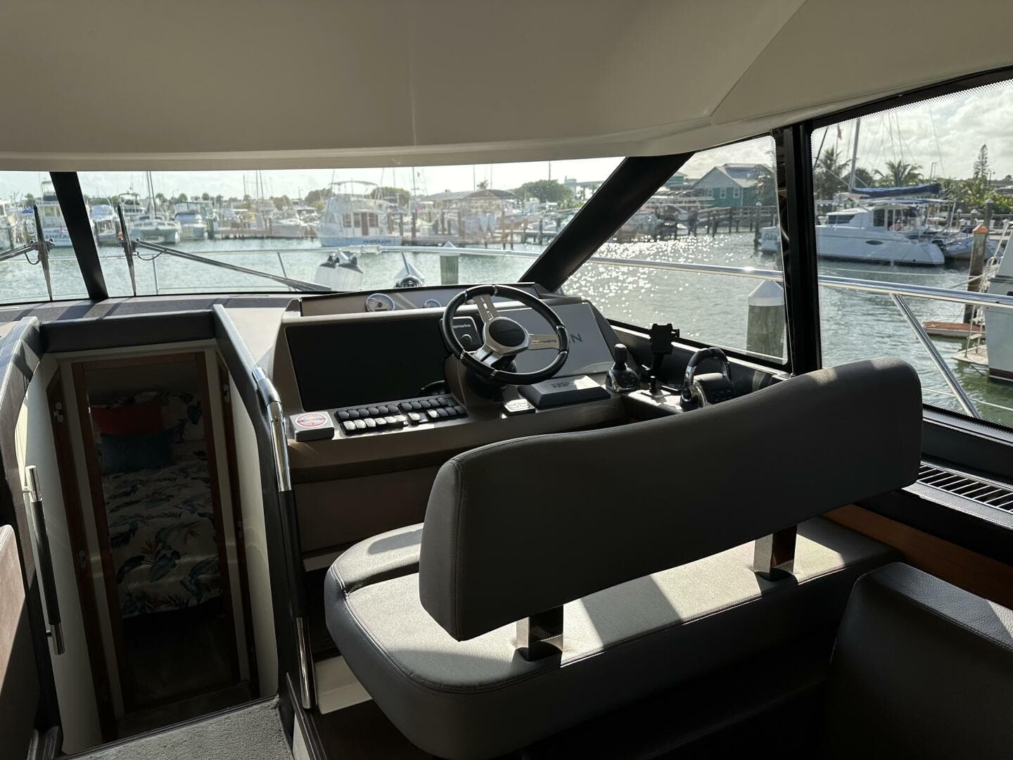 2015 Prestige — photo 17