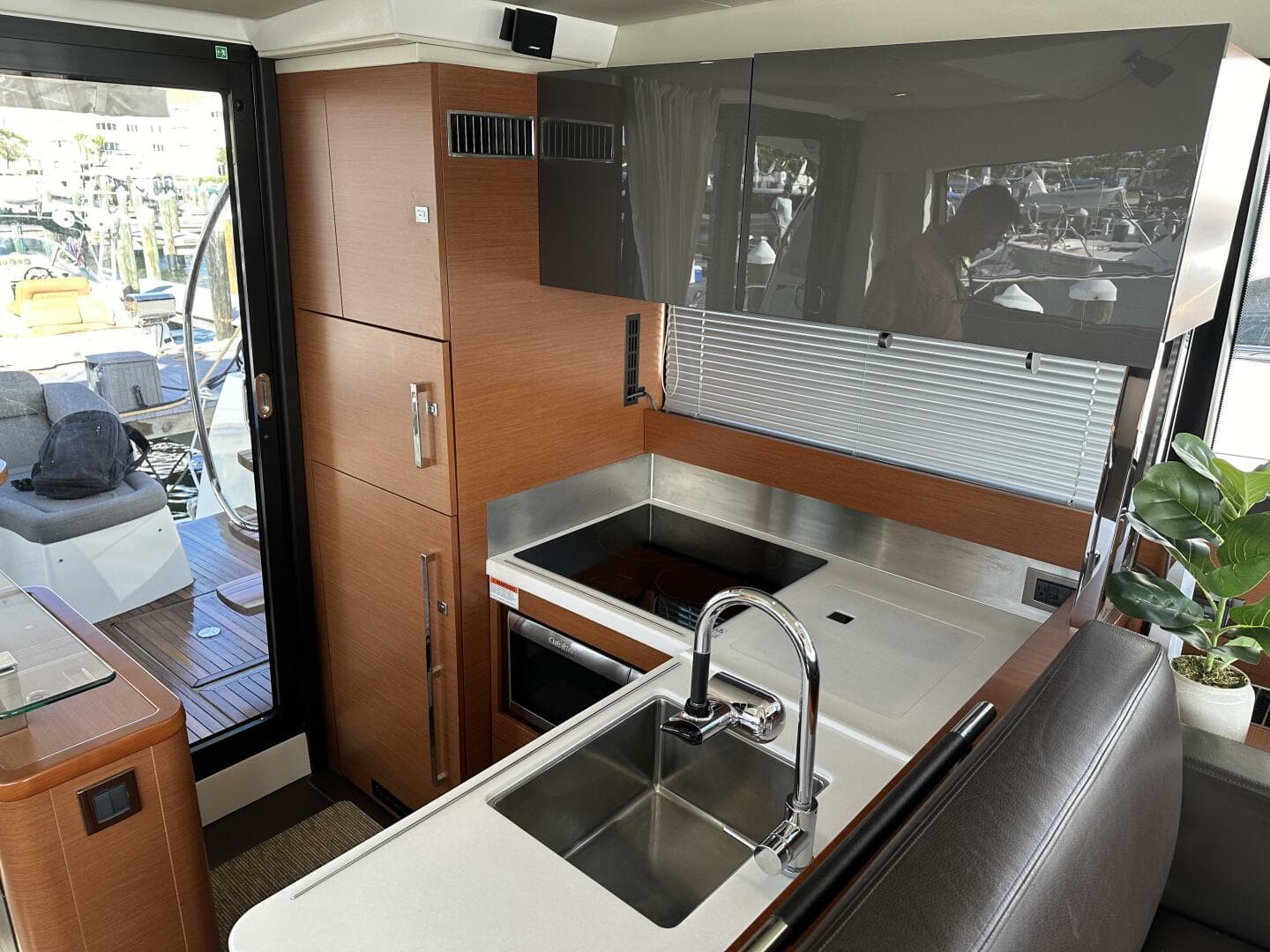 2015 Prestige — photo 16